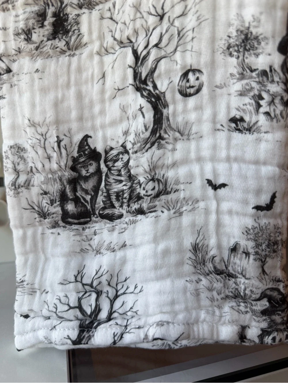 Farmhouse Rachel Ashwell kitty witch mummy cat pumpkin bats gauze Kitchen Towels